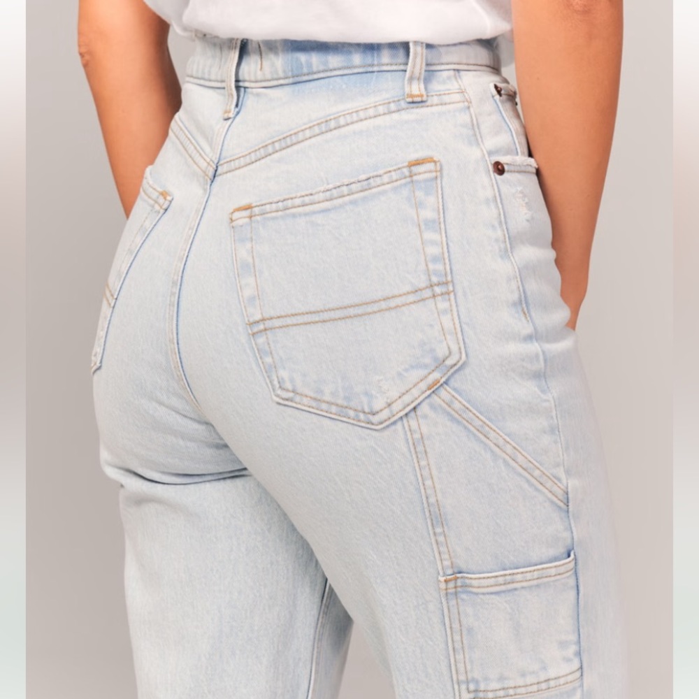 A&F high rise carpenter jean vintage style light wash